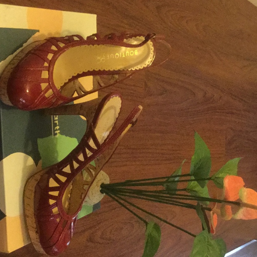 Heels - Picture 6 of 6